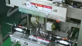 锅巴折边包装机 颗粒食品四边压边包装机械设备 立式包装机视频 佛山松可包装机